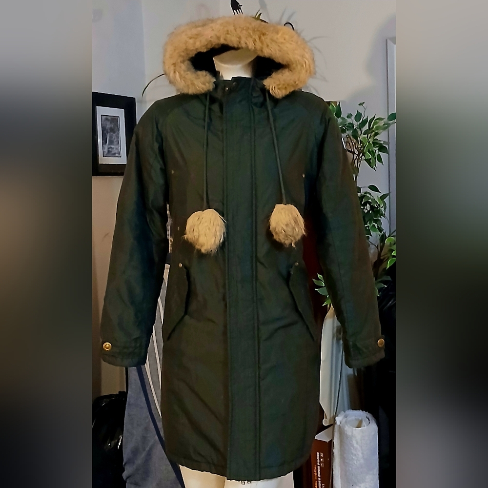 Women's Green Parka with Faux Fur Trim